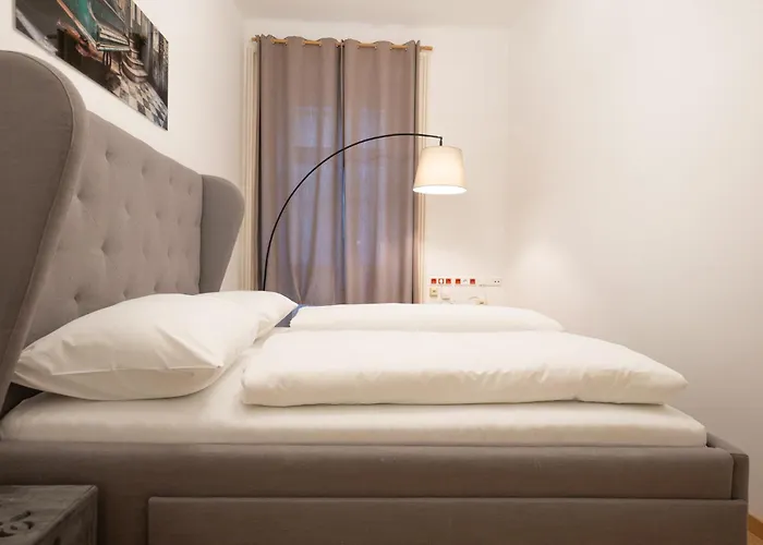 Cozy 1br Near Opera - 24h Self Check-in