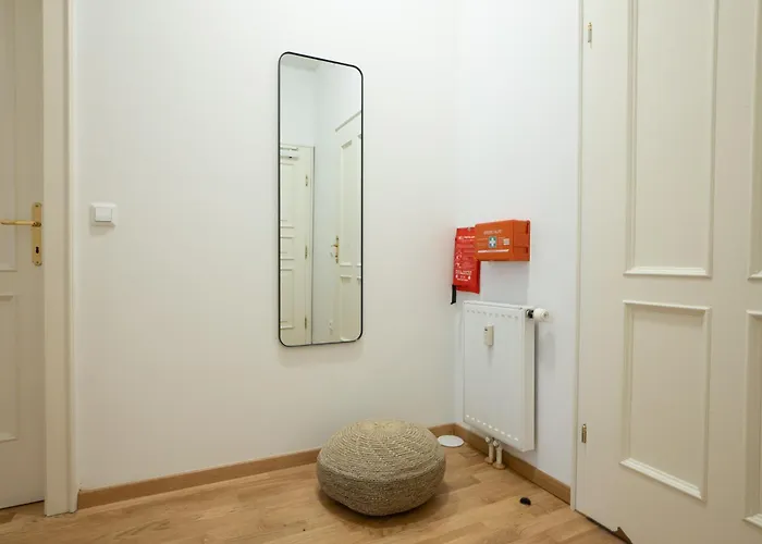 Apartamento Cozy 1br Near Opera - 24h Self Check-in Viena